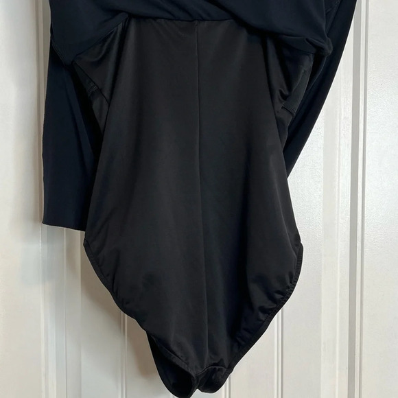 MagicSuit Women's Black Parker Tummy Control Underwire Bra Swim Dress. Size 12 - Picture 12 of 16